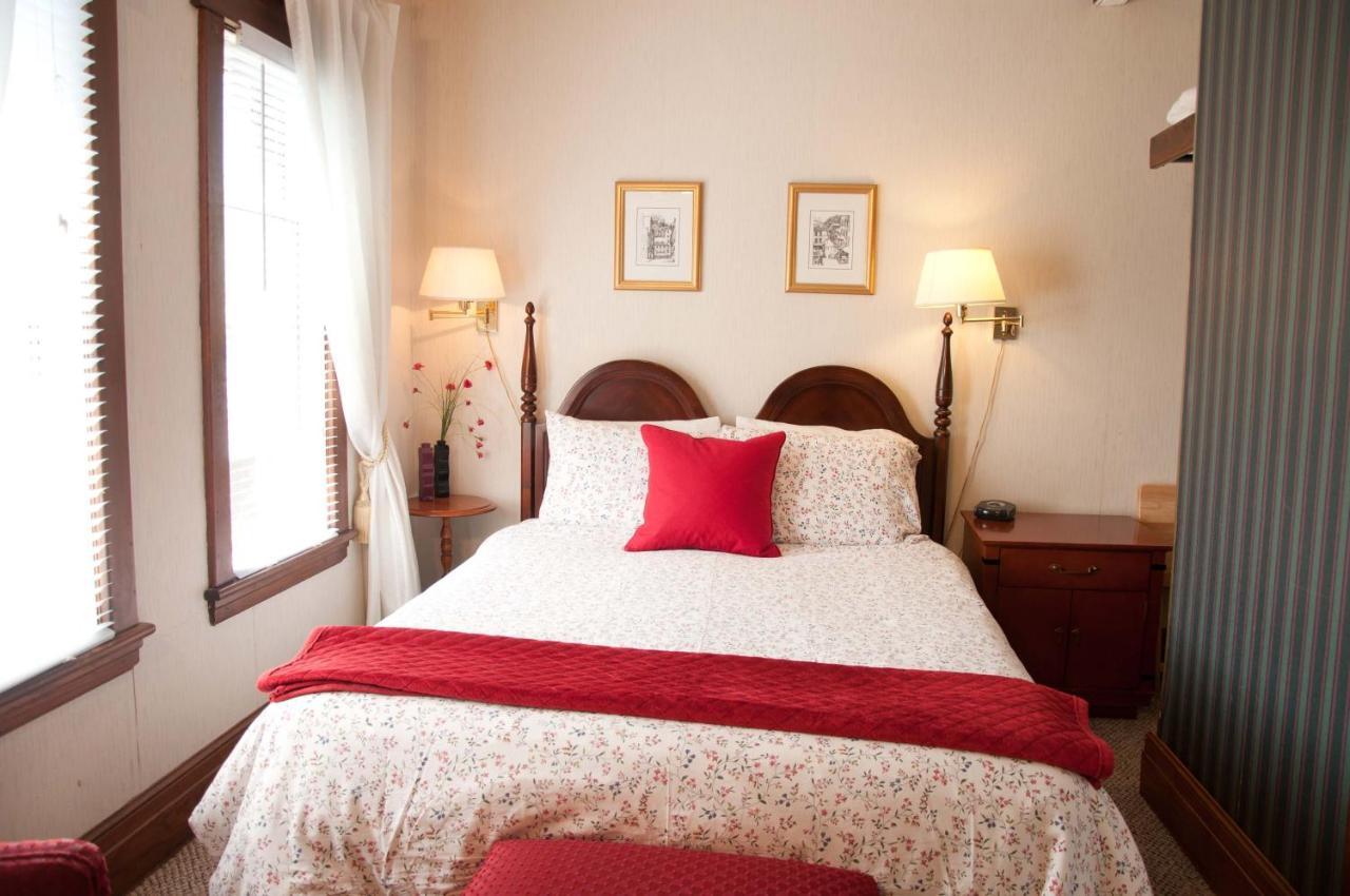 Homestead House B&B Hamilton Extérieur photo