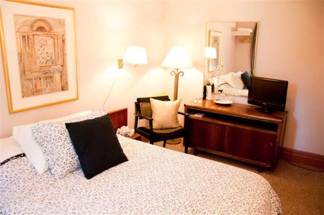 Homestead House B&B Hamilton Extérieur photo